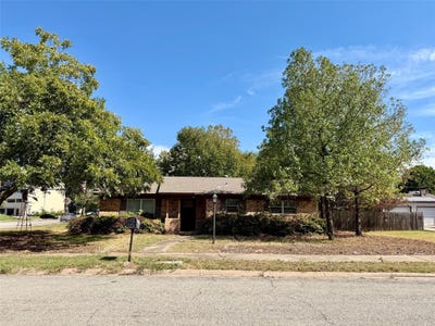 /international/us/3221-burgandy-lane-sherman-tx-110119987819/