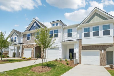/international/us/205-carnaby-lane-franklinton-nc-110108295625/