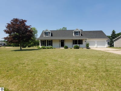 /international/us/2903-s-meadowlark-drive-mt-pleasant-mi-110100323021/