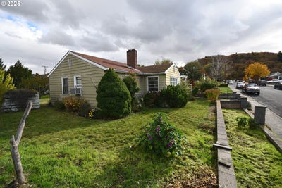 /international/us/1300-view-ct-thedalles-or-110103406370/