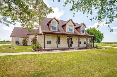 /international/us/7425-gleneagles-drive-cleburne-tx-110098855297/