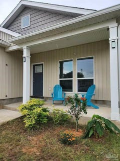 /international/us/5446-medina-rd-pensacola-fl-110104243381/