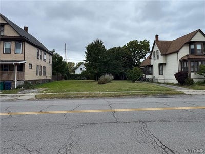 /international/us/1340-bailey-avenue-buffalo-ny-110120030663/