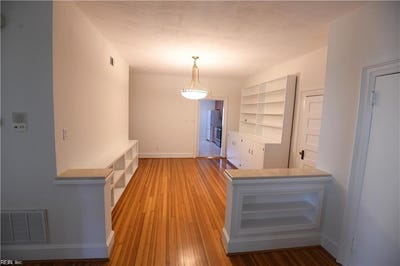 /international/us/1009-colonial-avenue-norfolk-va-110108279642/