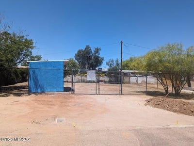 /international/us/2703-e-grant-road-tucson-az-110109243034/