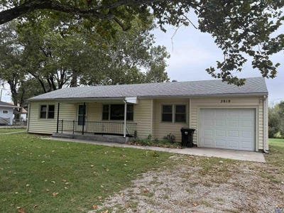 /international/us/3919-nw-rochester-rd-topeka-ks-110110327604/