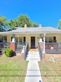 /international/us/224-godfrey-street-cheraw-sc-110120532394/