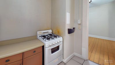 /international/us/37-franklin-street-keene-nh-110109068194/
