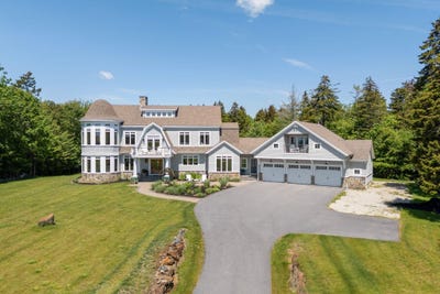 /international/us/4-cole-farm-drive-scarborough-me-110107401838/