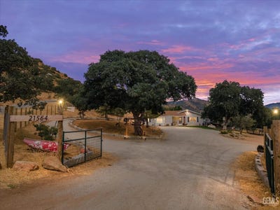 /international/us/21564-pine-tree-road-caliente-ca-110097801572/