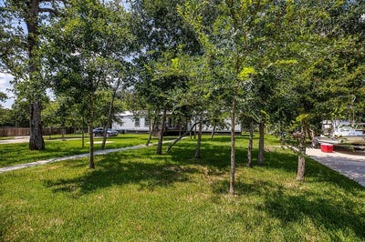 /international/us/102-hilltop-court-somerville-tx-110092719165/