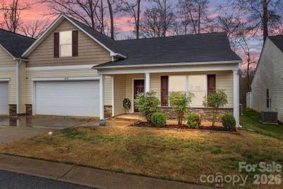 /international/us/1219-amberlight-circle-salisbury-nc-110102171296/