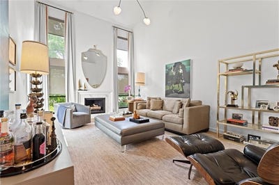 /international/us/6212-ash-street-mission-ks-110100356053/