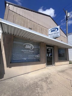 /international/us/223-s-jefferson-street-ava-mo-110108027792/