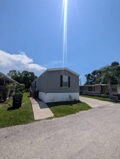 /international/us/3035-66th-avenue-n-saint-petersburg-fl-110109842663/