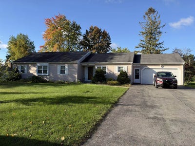 /international/us/28-clarkson-avenue-massena-ny-110120127982/