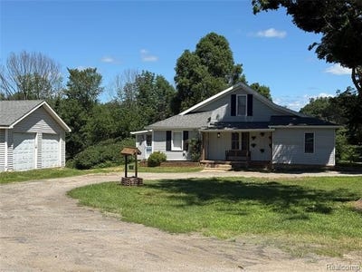/international/us/2581-carpenter-road-lapeer-mi-110101002943/