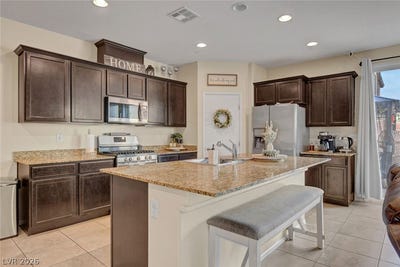 /international/us/3924-juanita-may-avenue-north-las-vegas-nv-110120137842/