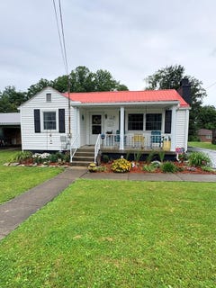 /international/us/110-sanford-st-oak-hill-wv-110108912735/