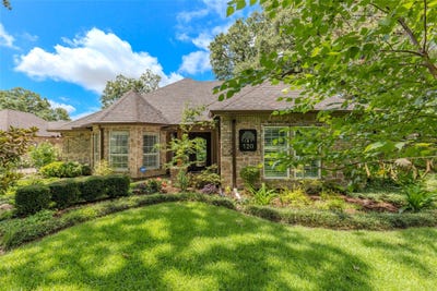 /international/us/120-timber-creek-drive-sulphur-springs-tx-110108847566/