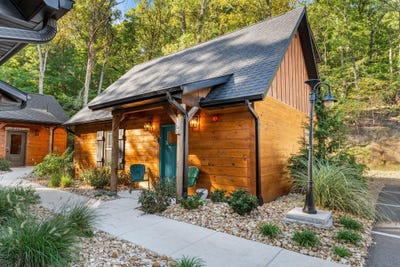 /international/us/177-campfire-hollister-mo-110108859174/