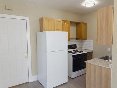 /international/us/25-oakland-ave-everett-ma-110108689438/