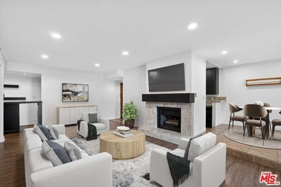 /international/us/12940-riverside-dr-sherman-oaks-ca-110104297736/