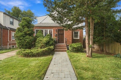 /international/us/973-n-3rd-street-new-hyde-park-ny-110110323305/