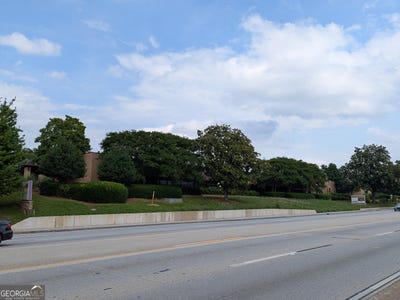 /international/us/6855-jimmy-carter-boulevard-norcross-ga-110108553071/