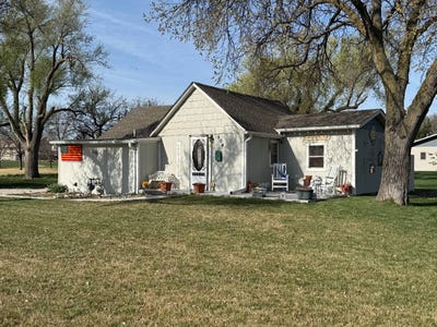 /international/us/904-ingalls-st-downs-ks-110106989071/
