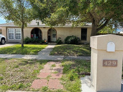 /international/us/429-n-mccampbell-street-aransas-pass-tx-110108334947/