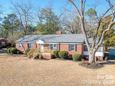 /international/us/2228-w-market-street-cheraw-sc-110105112614/