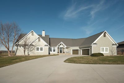 /international/us/402-martin-drive-ne-orange-city-ia-110107050199/