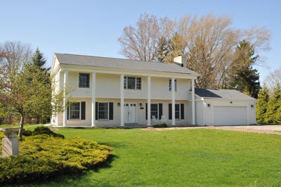 /international/us/15200-briaridge-ct-elm-grove-wi-110107809672/