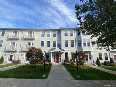 /international/us/31-greenridge-avenue-white-plains-ny-110108443924/