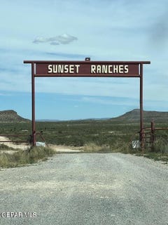 /international/us/75-tsp-5-sec-11-sunset-ranches-unit-54-fort-hancock-tx-110106258640/