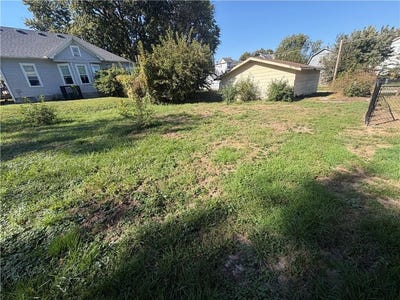 /international/us/2831-seneca-street-st-joseph-mo-110120681893/