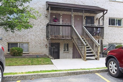/international/us/26-cooper-road-poughkeepsie-ny-110120637321/