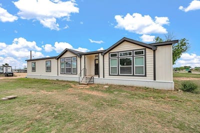 /international/us/209-bearkat-ave-garden-city-tx-110107764983/