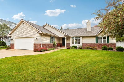 /international/us/462-deerwood-ct-grafton-wi-110120419999/