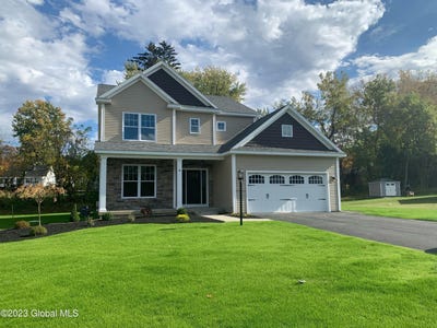 /international/us/7-wyatt-s-way-clifton-park-ny-110110138039/