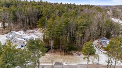 /international/us/33-seymour-road-colchester-vt-110104415007/
