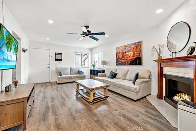 /international/us/215-e-taft-avenue-orange-ca-110101118534/