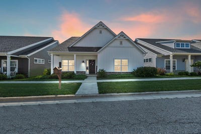 /international/us/313-middleburn-street-johnstown-oh-110101369811/?lang=en