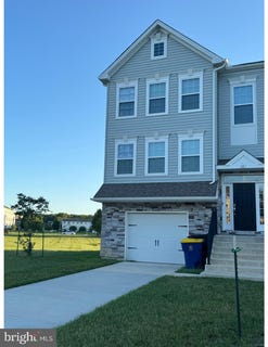 /international/us/121-lexington-place-dover-de-110108490319/