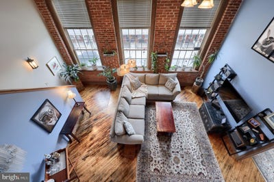 /international/us/600-n-hartley-street-york-pa-110106344130/
