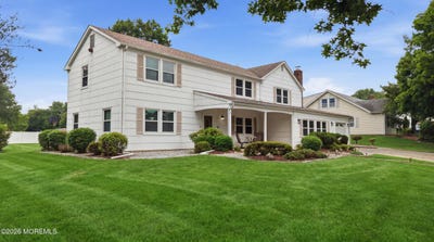 /international/us/22-river-drive-marlboro-nj-110108539360/