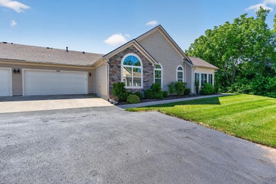 /international/us/140-academy-drive-wilmore-ky-110108533729/