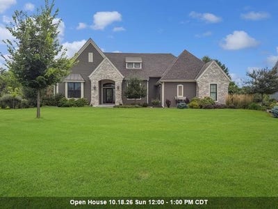 /international/us/n18w24703-still-river-drive-pewaukee-wi-110110065745/
