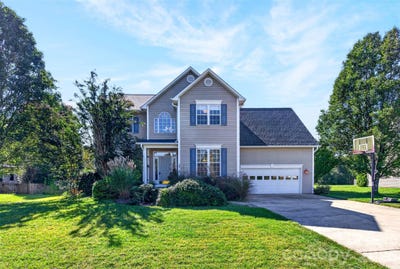 /international/us/394-english-oak-road-fletcher-nc-110120131161/